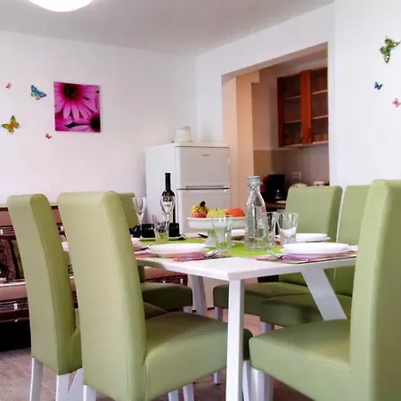 Ines Apartment *
